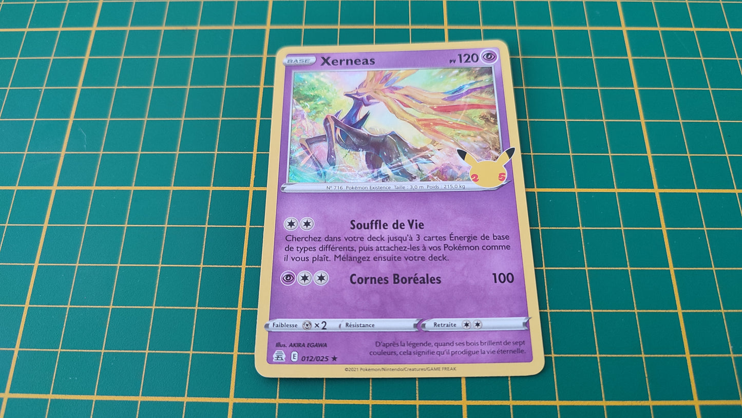 012/025 Carte Pokémon Xerneas rare holographique Epée et Bouclier EB07.5 Célébration #B10