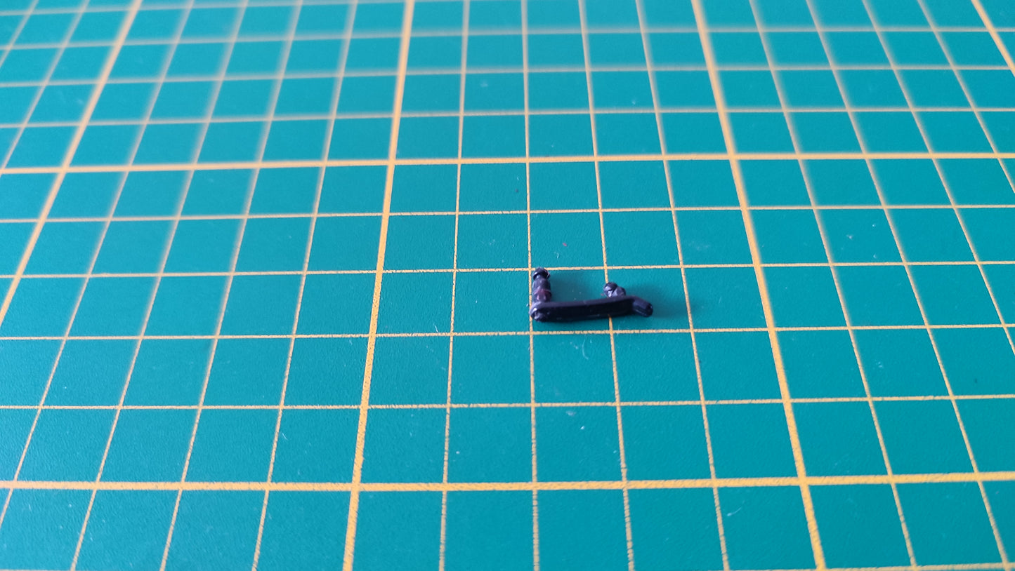 Attache capot pièce détachée miniature Bburago Burago Jaguar type E 1961 1/18 1/18e 1/18ème #D33