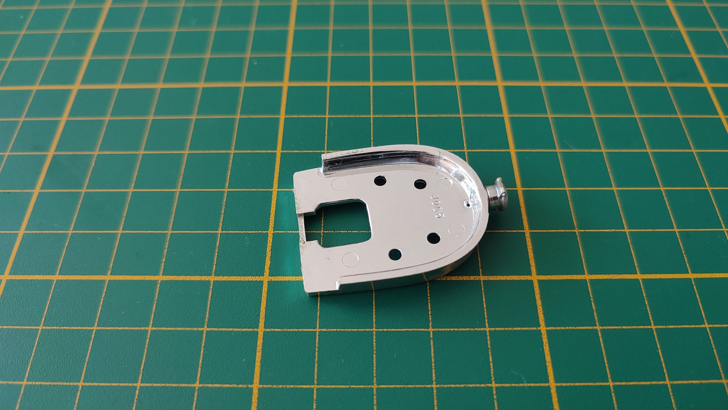 Bouclier avant pièce détachée miniature Bburago Burago Bugatti type 59 1934 1/18 1/18e 1/18ème #D95