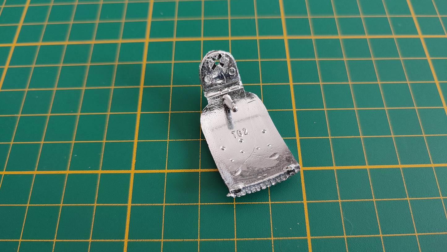 Calandre avant pièce détachée miniature Polistil Morgan plus 8 TG2 1/16 1/16e 1/16ème #C08