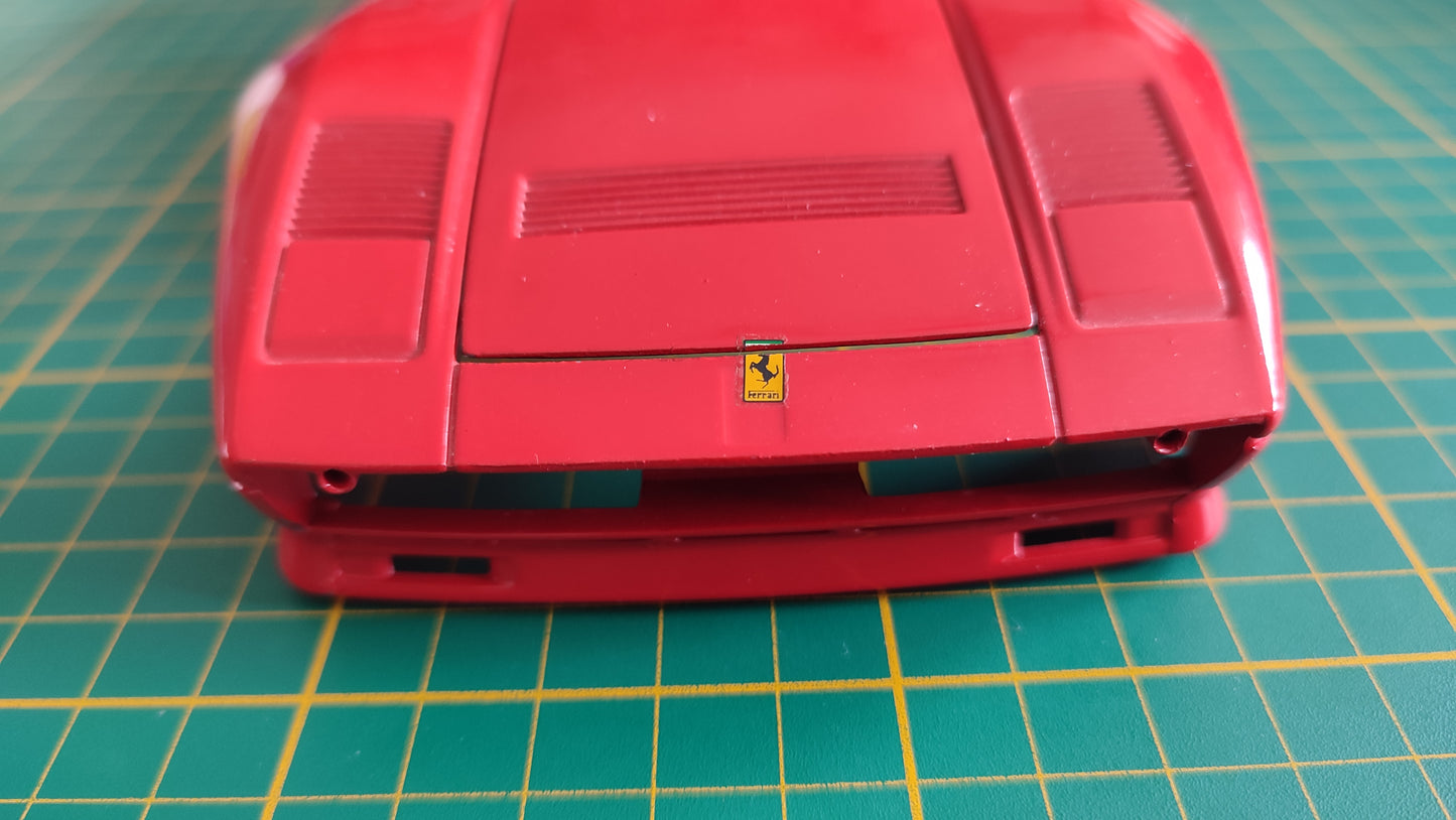 Carcasse carrosserie pièce détachée miniature Burago Bburago Ferrari Gto 1984 1/18 1/18e 1/18ème #D03