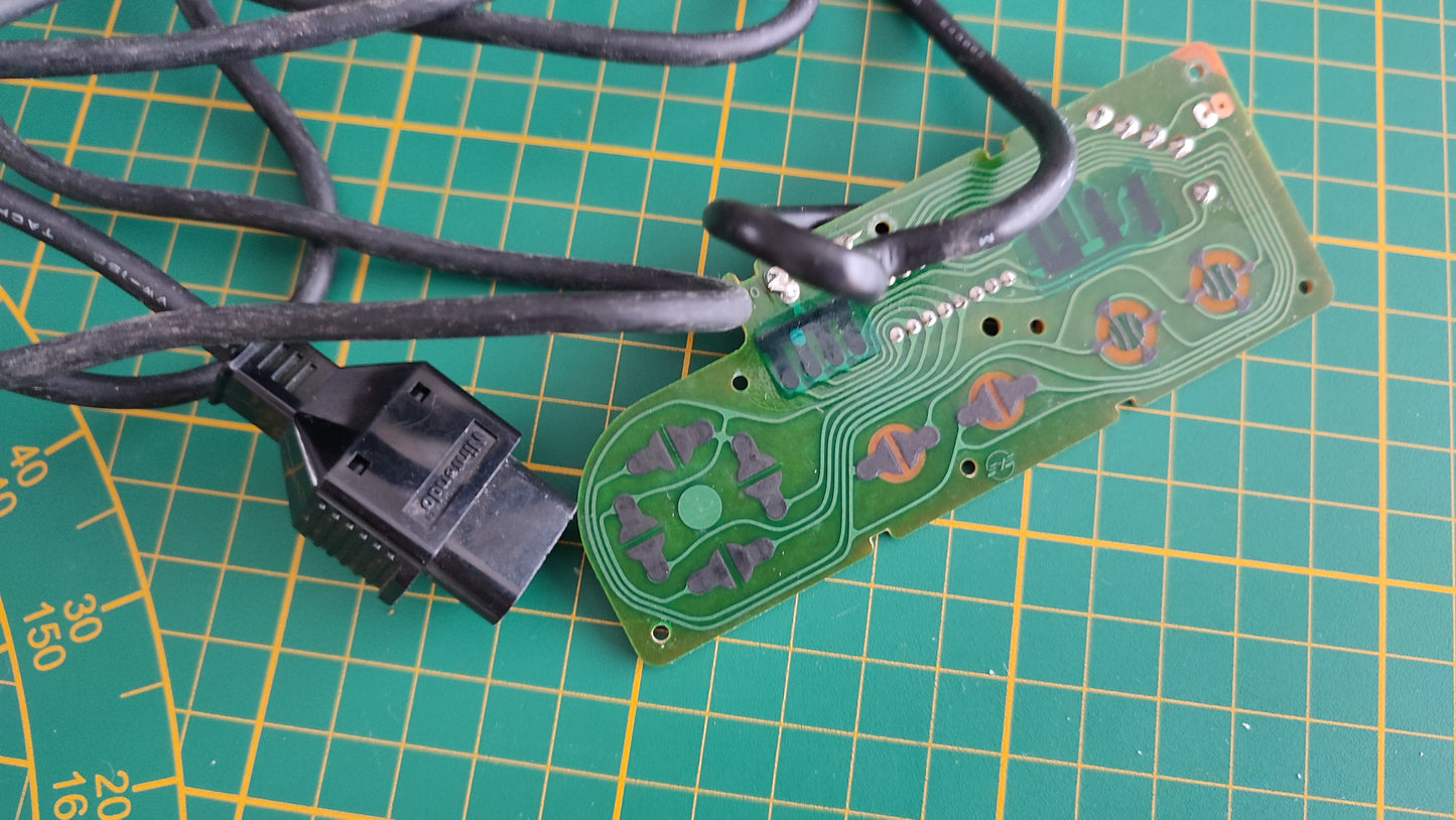 Carte mère pièce détachée manette Nintendo Nes NESE-004E #C57