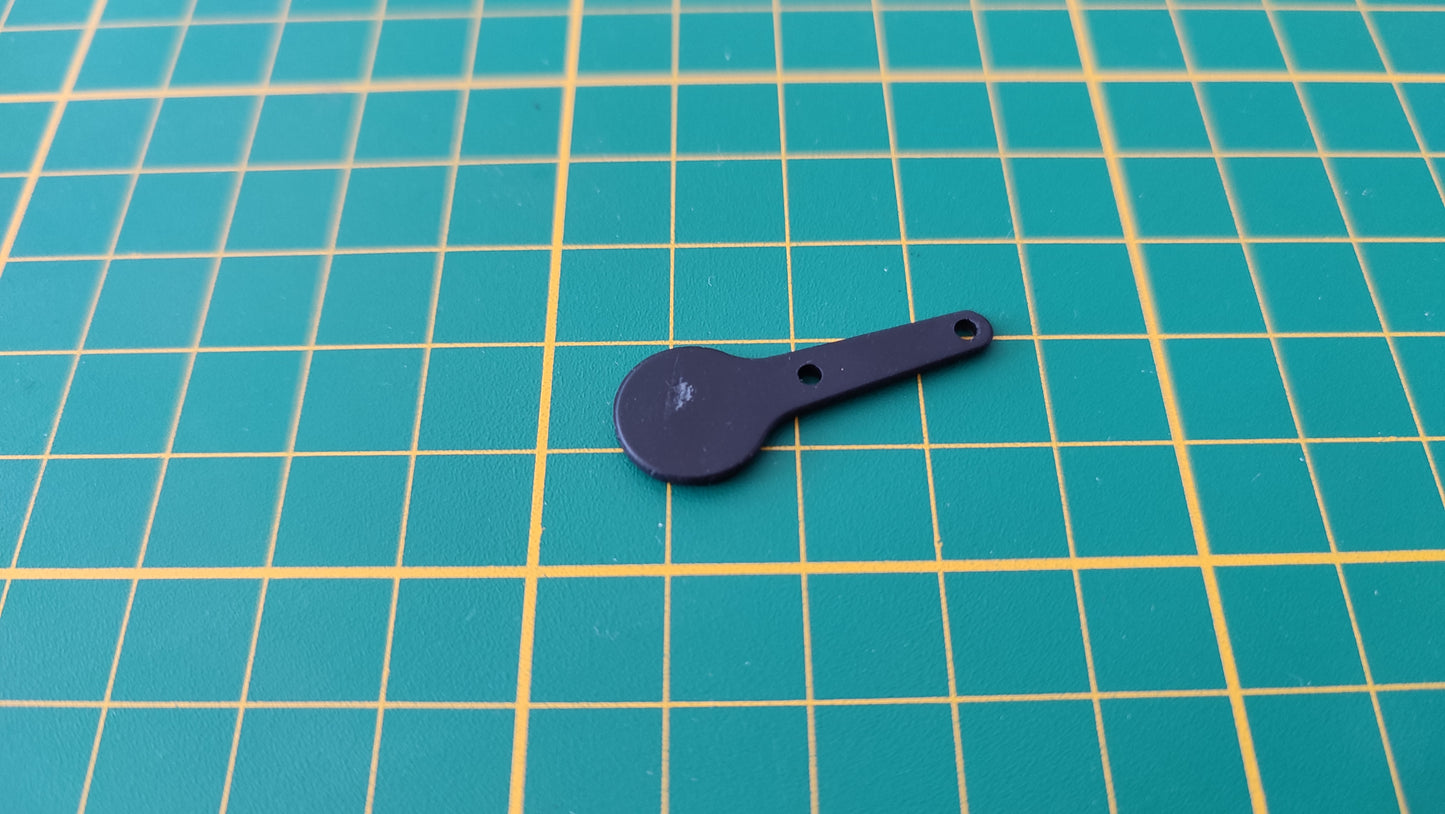 Charnière gauche 2 49A n°49 pièce détachée Porsche 911 Carrera RS 2.7 1/8 1/8ème Altaya #B37