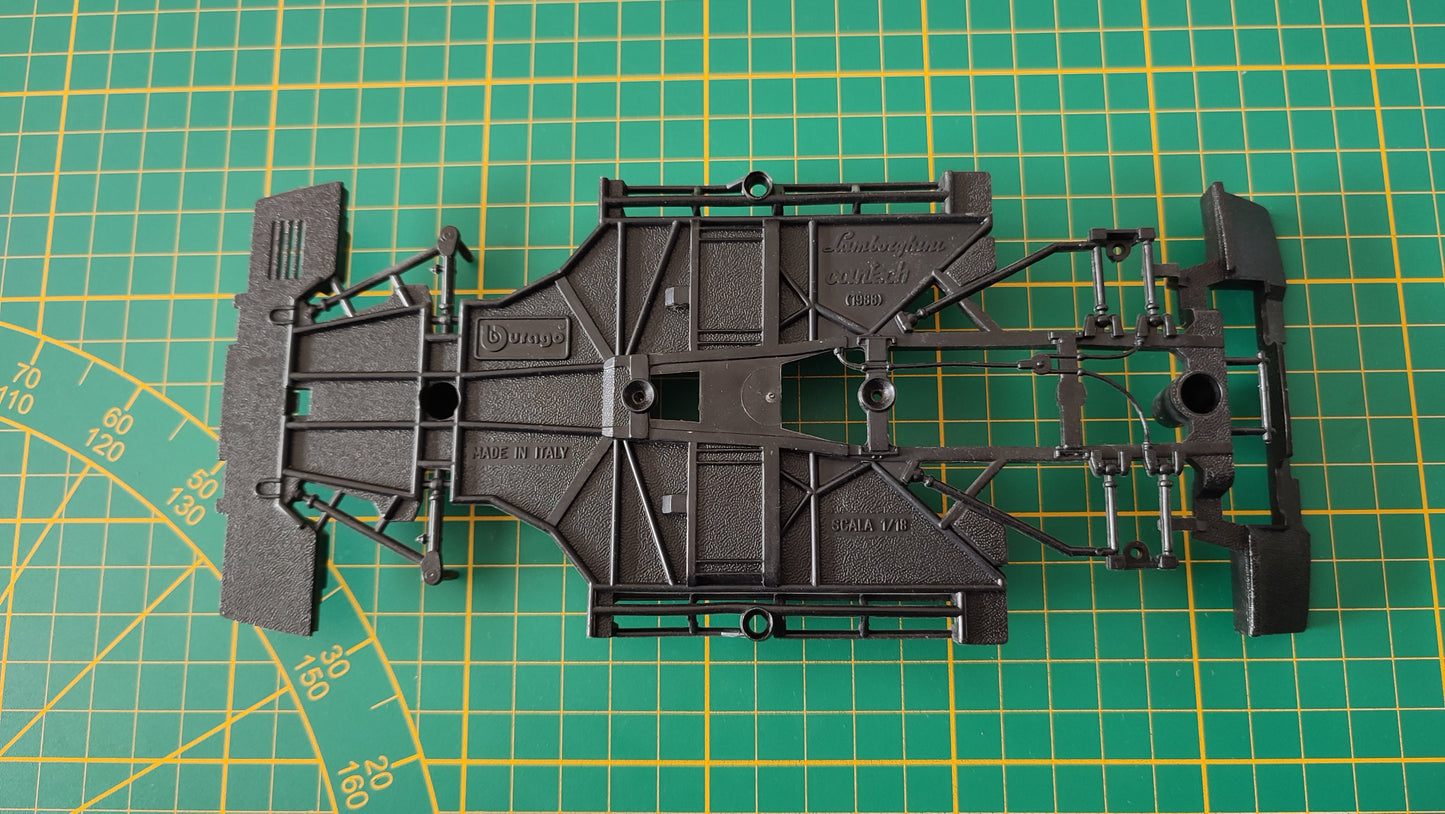 Châssis inférieur pièce détachée miniature Burago Bburago Lamborghini Countach 1988 1/18 1/18e 1/18ème #C77