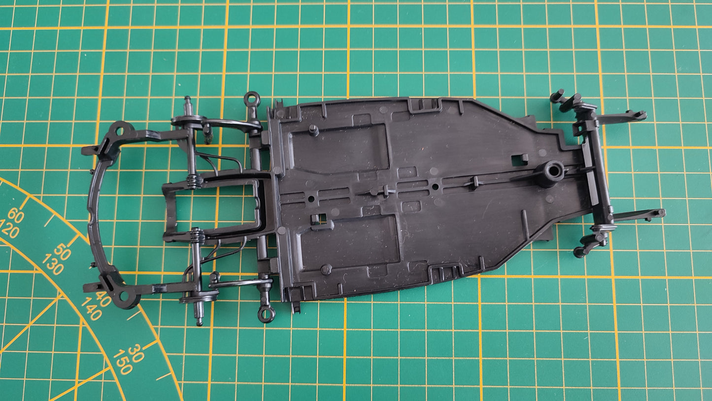 Châssis inférieur pièce détachée miniature Burago Bburago Volkswagen Beetle 1955 1/18 1/18e 1/18ème #C59