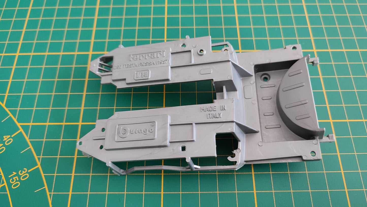 Châssis intérieur pièce détachée miniature Bburago Burago Ferrari 250 Testa Rossa 1957 1/18 1/18e 1/18ème #C19