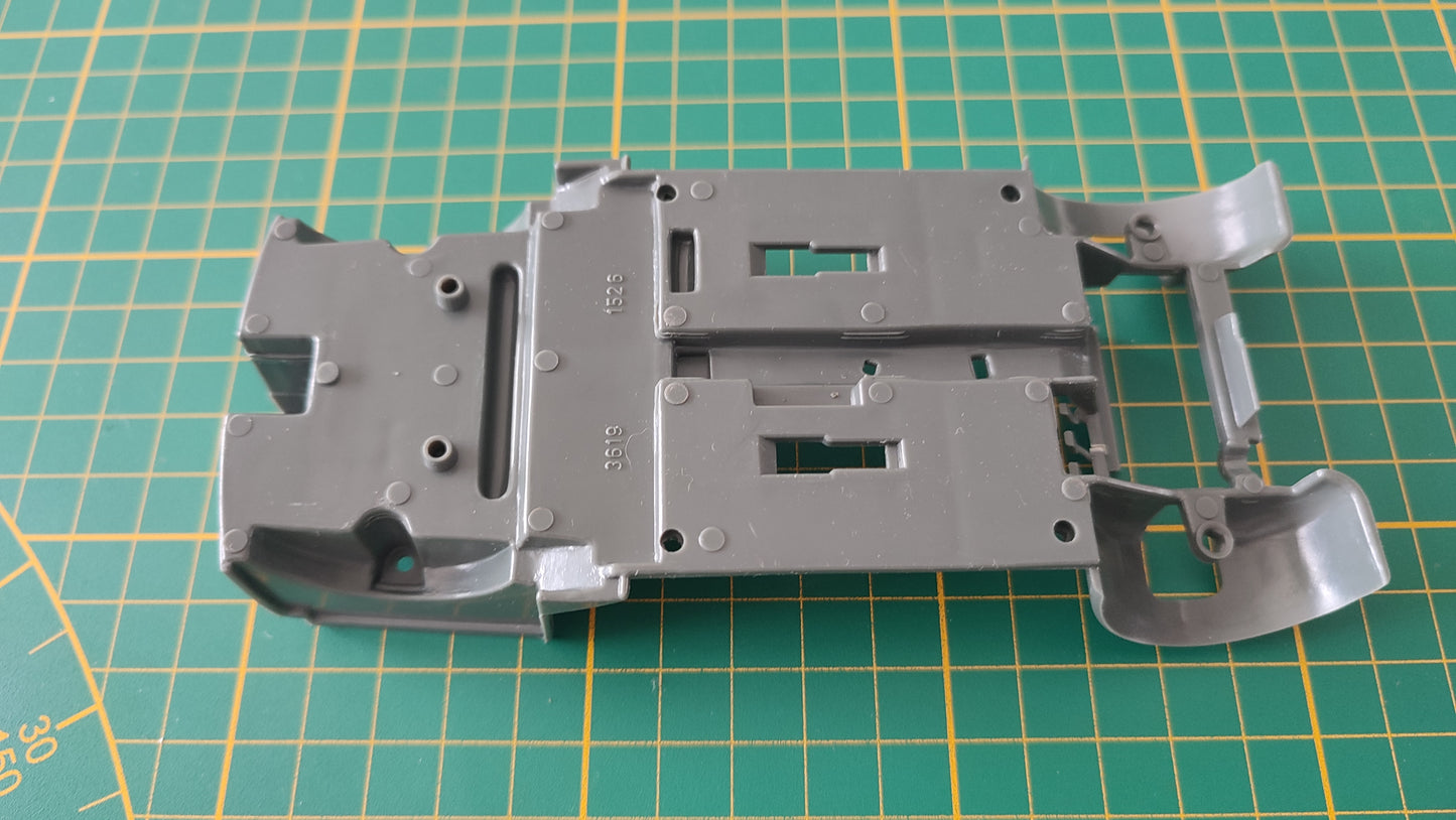 Châssis intérieur pièce détachée miniature Bburago Burago Ford focus 1/24 1/24e 1/24ème #D40