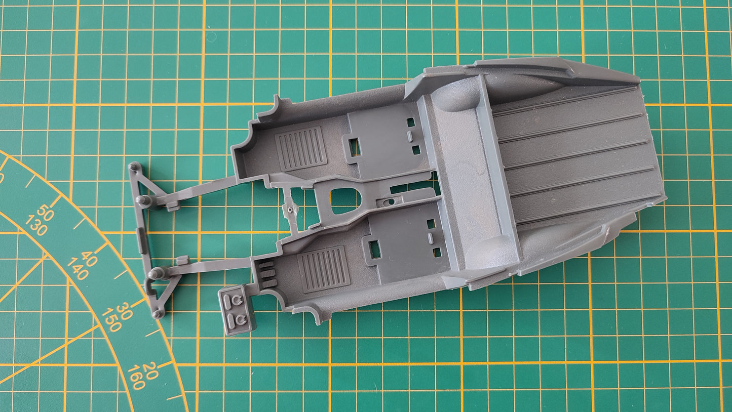 Châssis intérieur pièce détachée miniature Bburago Burago Jaguar type E 1961 1/18 1/18e 1/18ème #B88