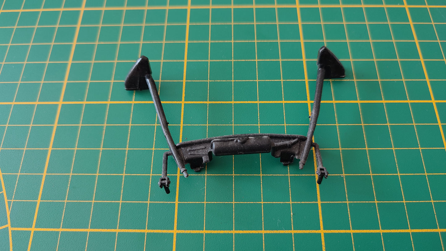 Châssis interne pièce détachée miniature Tonka Polistil Lamborghini Miura 1/18 1/18e 1/18ème #D25