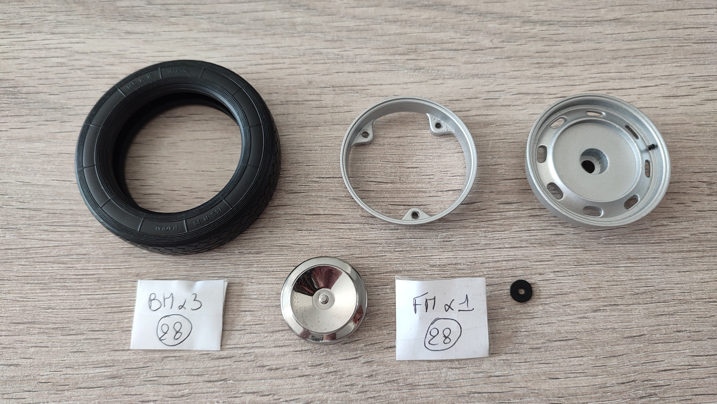 Fascicule + pièces numéro 28 Renault R8 Gordini 1/8 1/8ème Eaglemoss Collections #A67