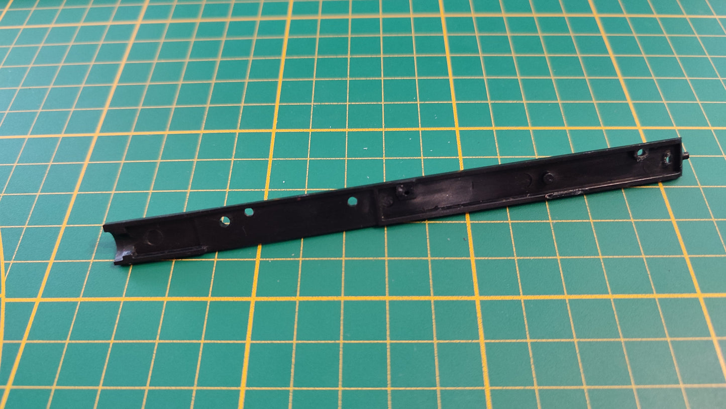 Habillage montant gauche 74-2 numéro 74 n°74 pièce détachée Citroën 2CV 2 CV Charleston 1/8 1:8 1/8ème Altaya #D20