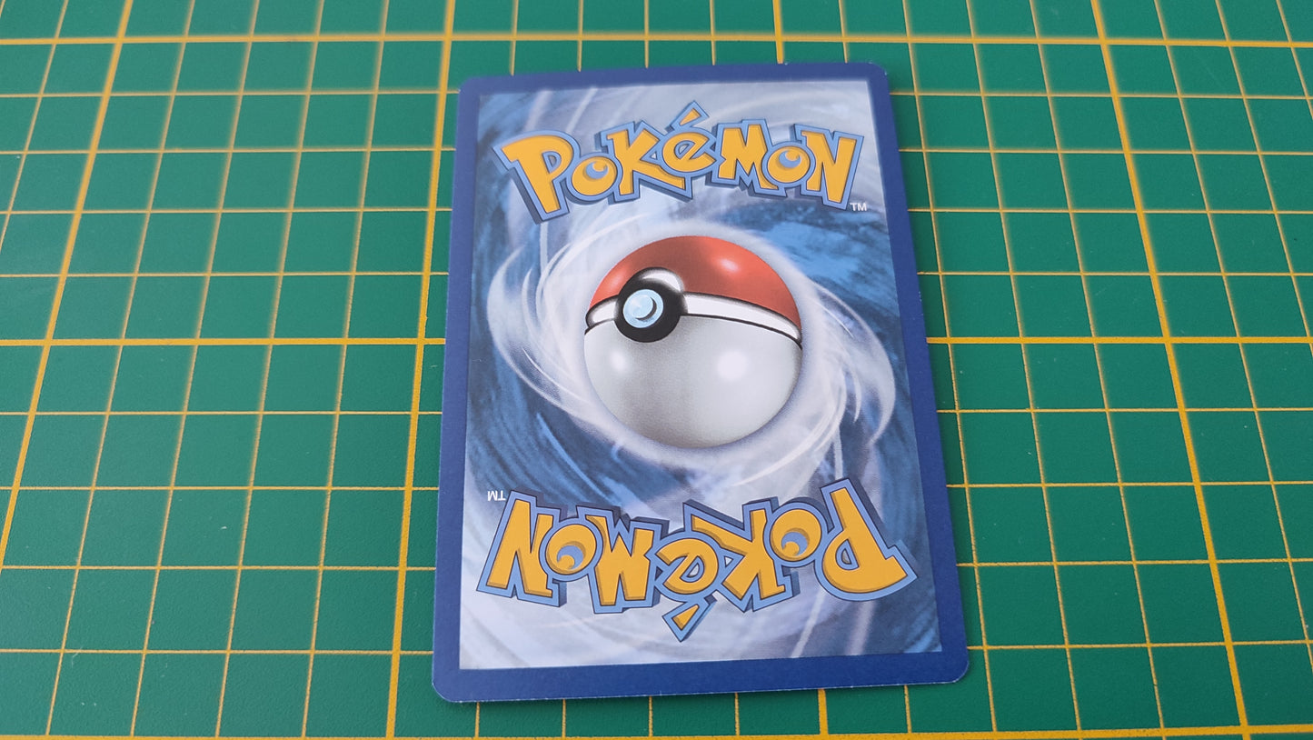 012/025 Carte Pokémon Xerneas rare holographique Epée et Bouclier EB07.5 Célébration #B10