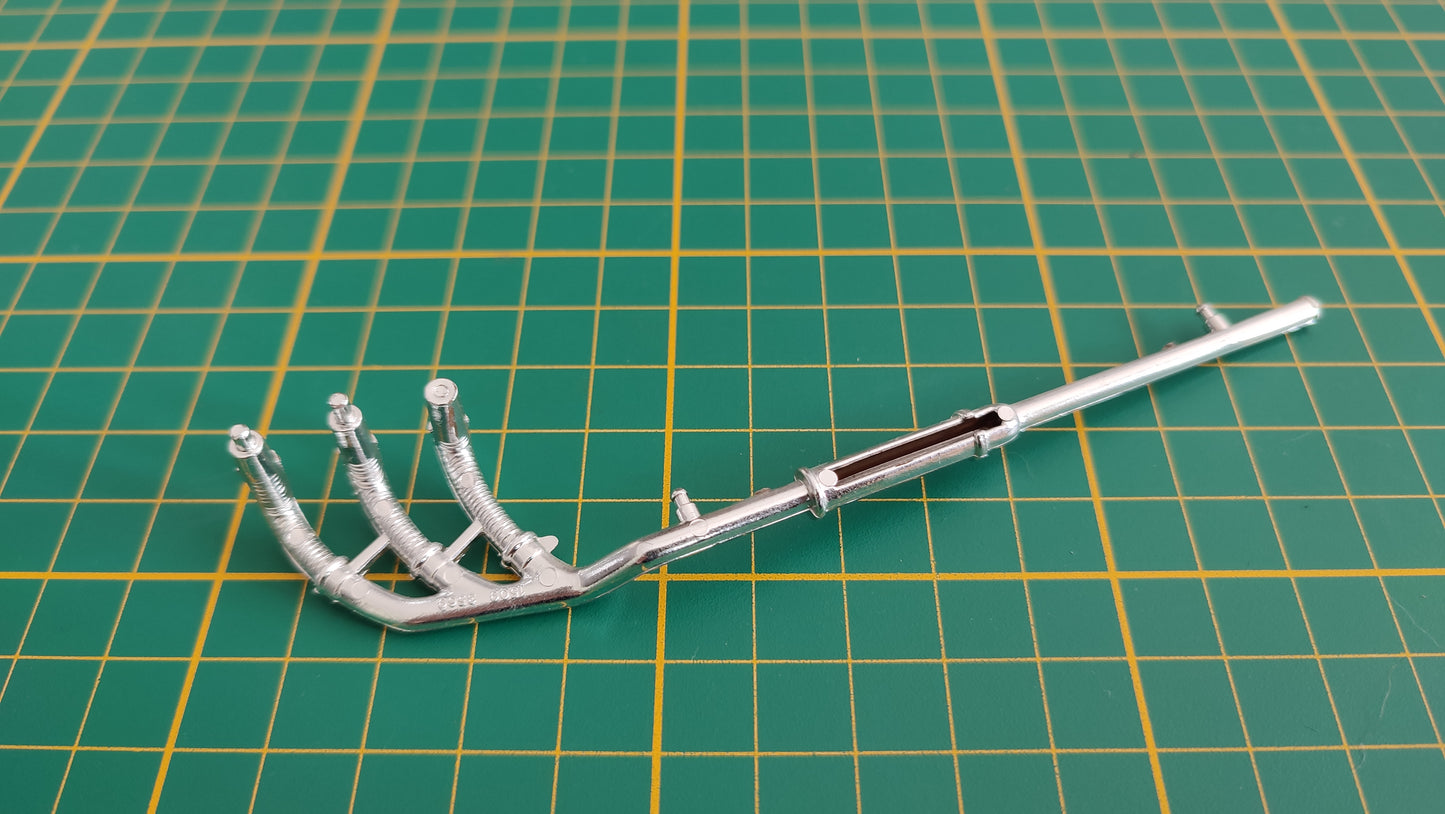 Ligne Echappement pièce détachée miniature Bburago Burago Mercedes-Benz SSK 1928 1/24 1/24e 1/24ème #C07