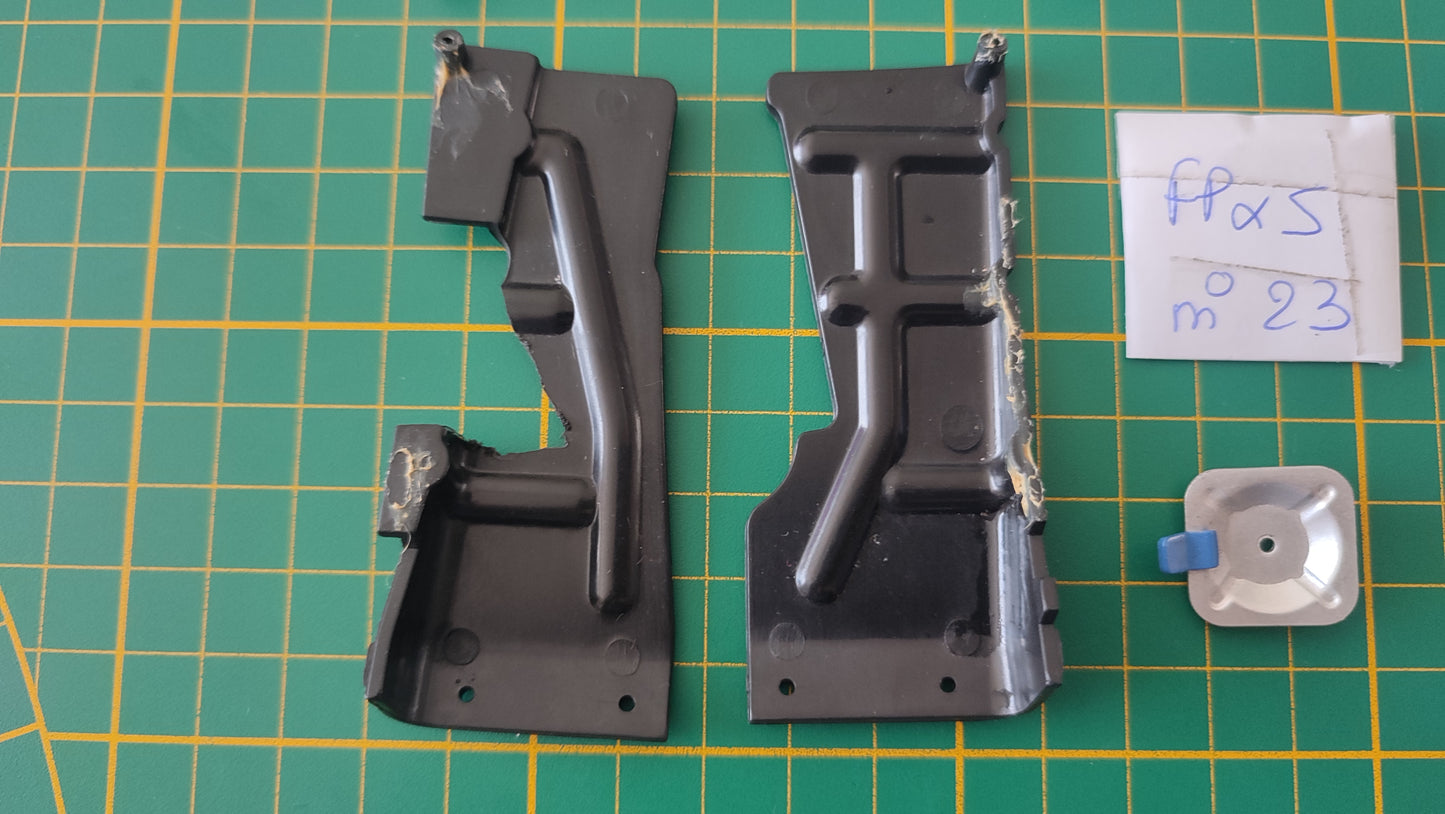 Lot pièces du fascicule n°23 pièce détachée Renault R8 Gordini 1/8 1/8ème Eaglemoss collections #D61