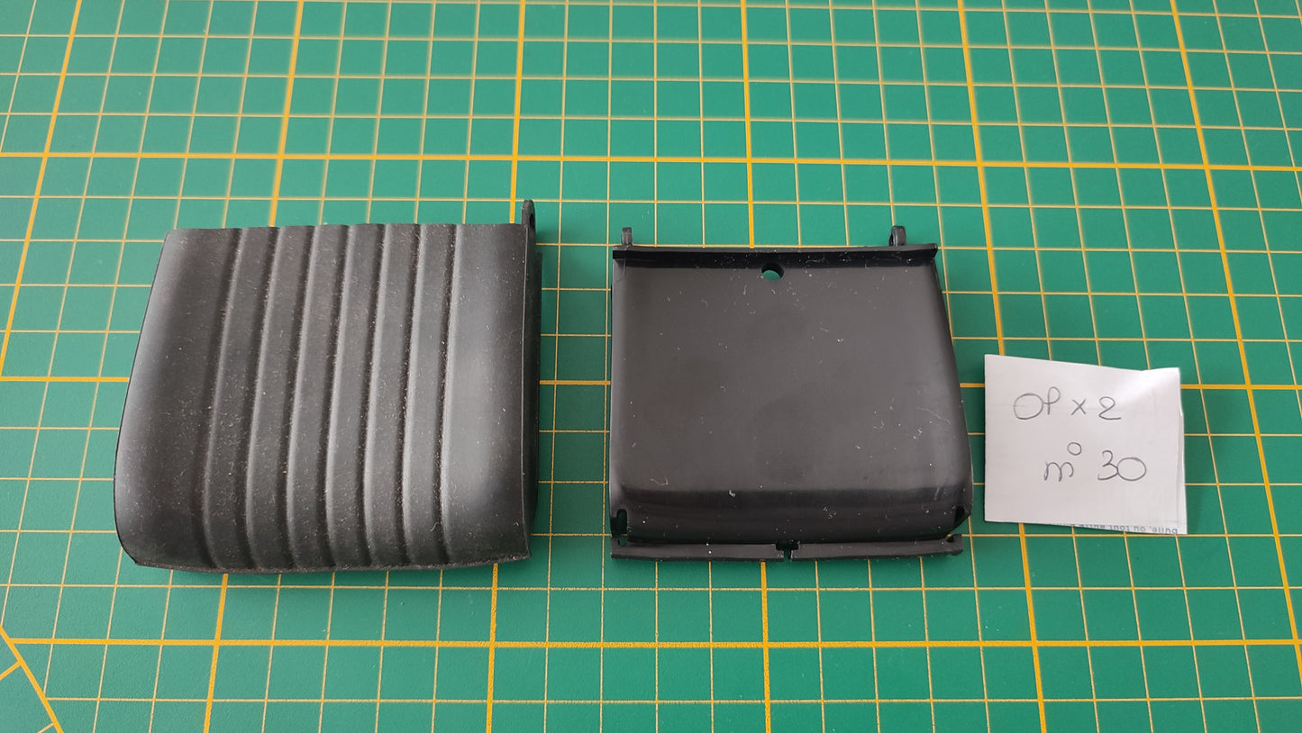 Lot pièces du fascicule n°30 pièce détachée Renault R8 Gordini 1/8 1/8ème Eaglemoss collections #D61