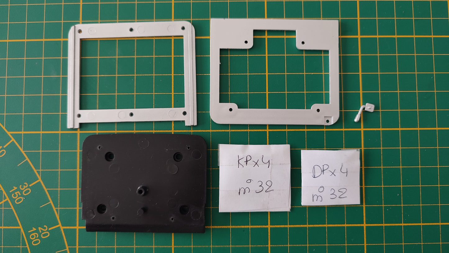 Lot pièces du fascicule n°32 pièce détachée Renault R8 Gordini 1/8 1/8ème Eaglemoss collections #D61