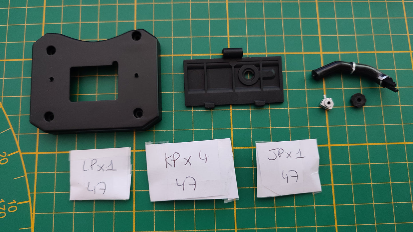 Lot pièces du fascicule n°47 pièce détachée Renault R8 Gordini 1/8 1/8ème Eaglemoss collections #D08