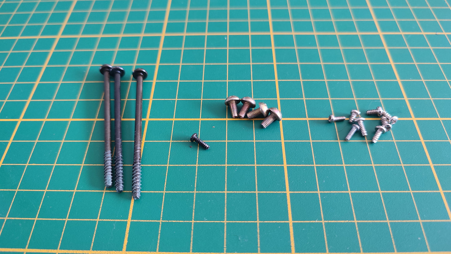 Lot visserie x16 pièce détachée console de jeux Sony Playstation 2 Ps2 SCPH-50004 #D78