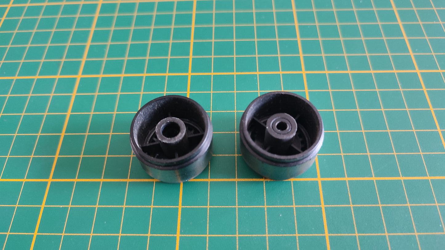 Lot x2 jantes arrière pièce détachée miniature Maisto Bugatti EB110 1992 1/18 1/18e 1/18ème #C76