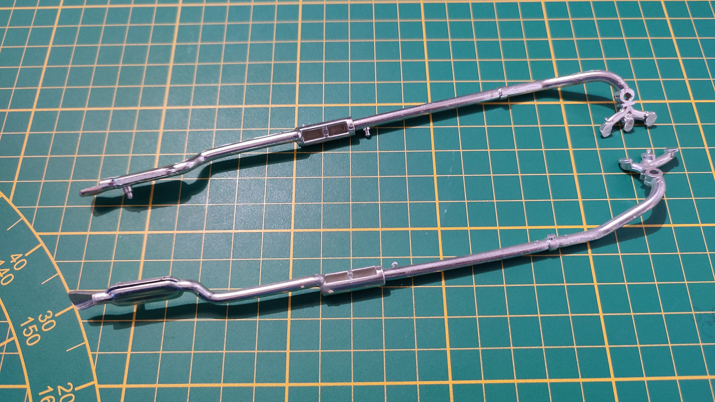 Lot x2 lignes échappement pièce détachée miniature Bburago Burago Lancia Aurelia B24 Spider 1955 1/18 1/18e 1/18ème #C47