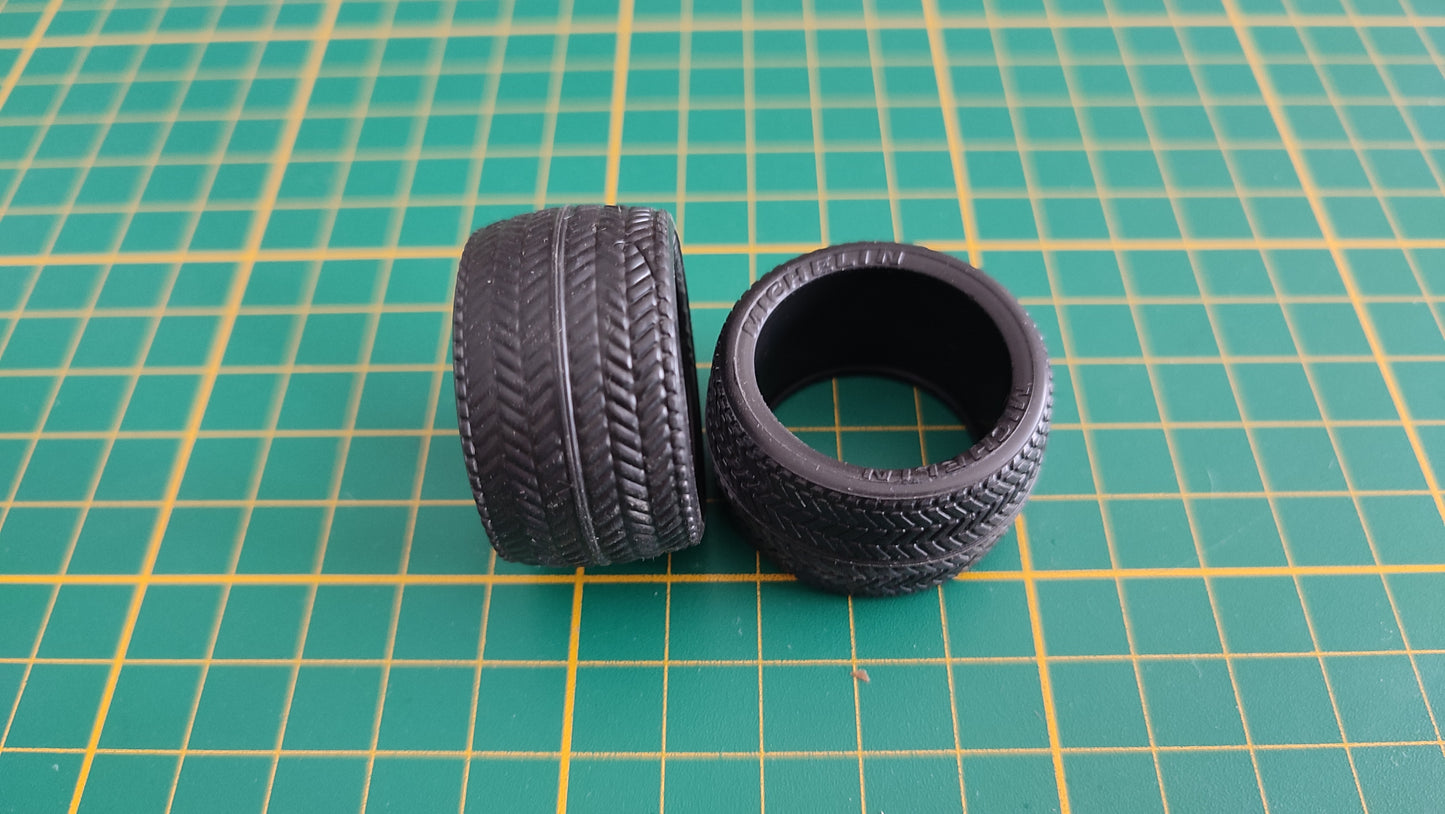 Lot x2 pneus arrière Michelin pièce détachée miniature Burago Bburago Bugatti EB110 1991 1/18 1/18e 1/18ème #C58