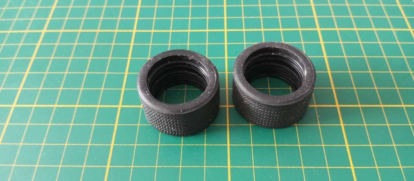 Lot x2 pneus arrière pièce détachée miniature Jouef evolution Ferrari 330 P4 1/18 1/18e 1/18ème #E70