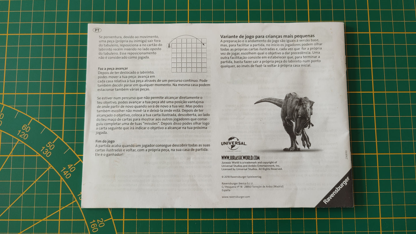 Notice seule multilingue dans l'état pièce détachée jeu de société Labyrinth Jurassic World Ravensburger #D77