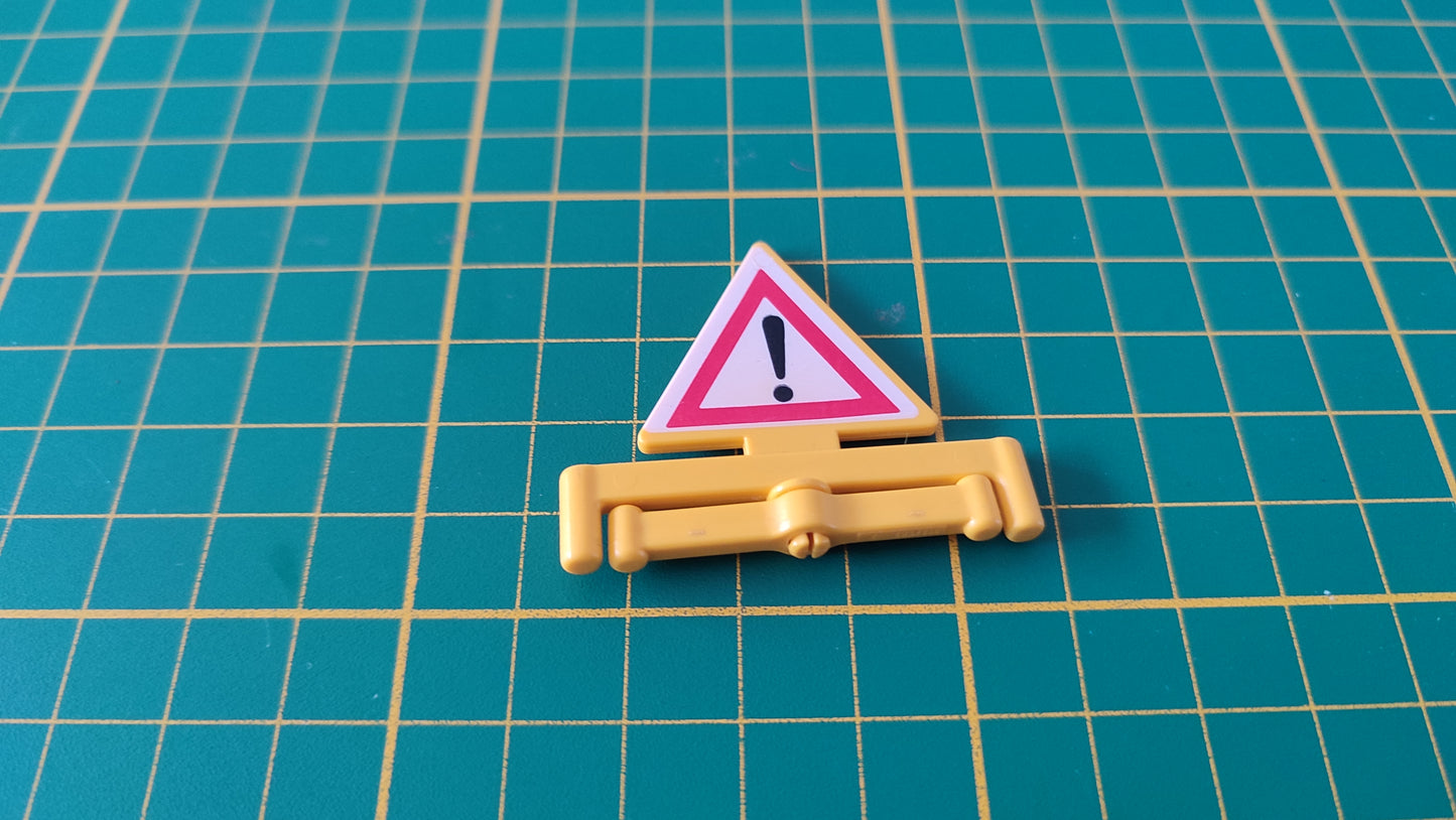 Panneau triangle de signalisation "attention" référence 30634510 pièce détachée Playmobil #D54