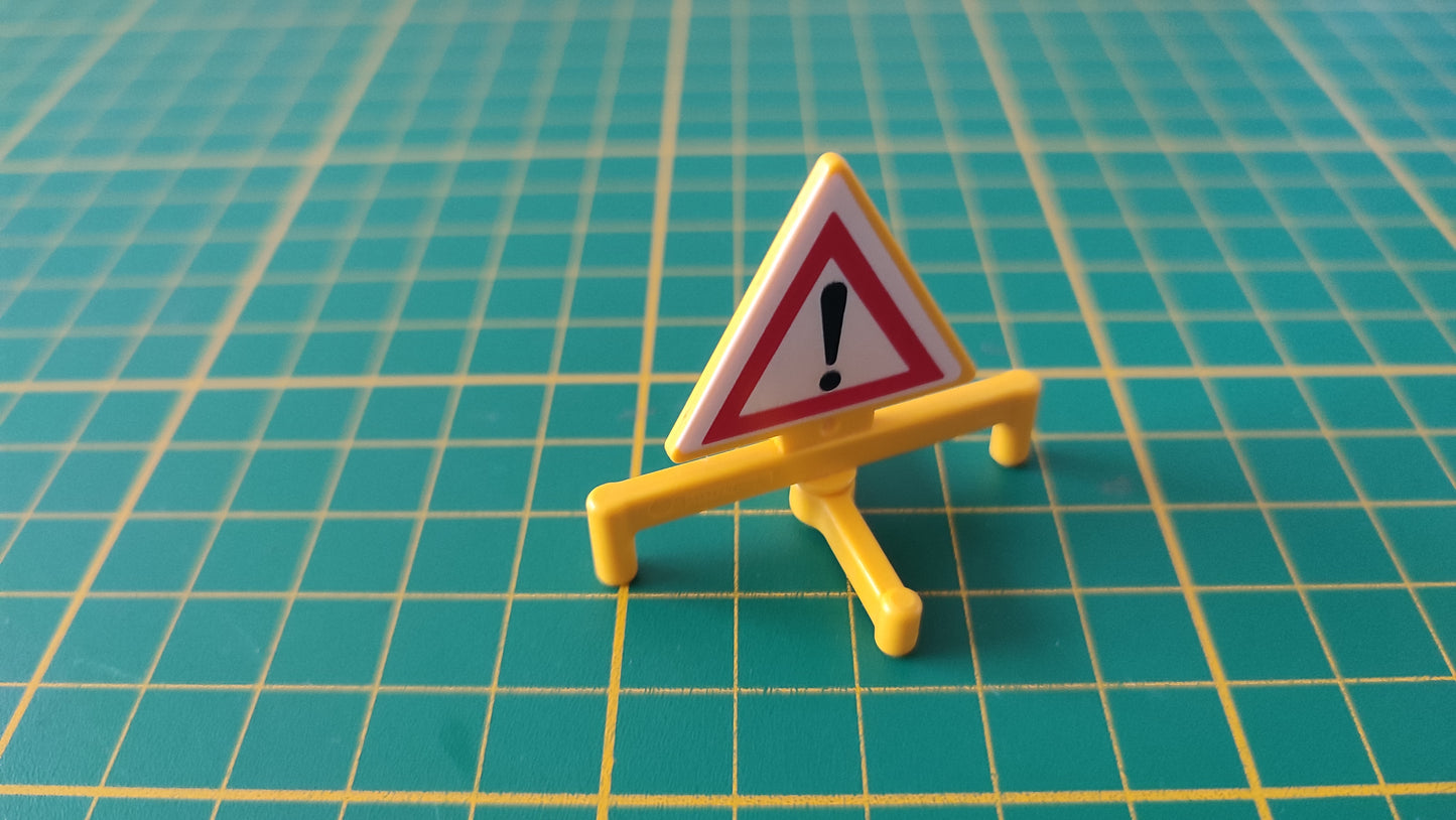 Panneau triangle de signalisation "attention" référence 30634510 pièce détachée Playmobil #D54