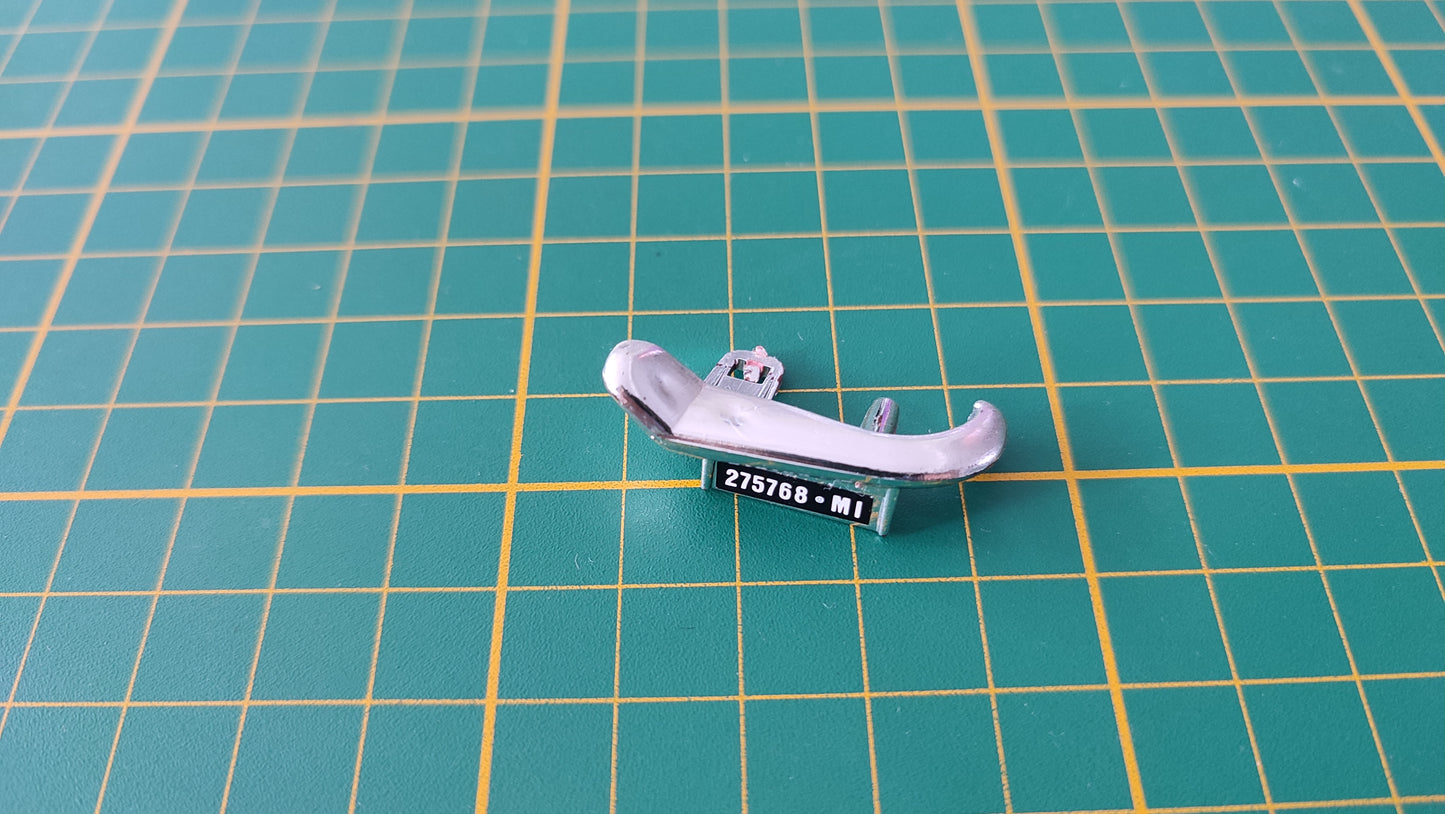 Pare-chocs avant gauche pièce détachée miniature Bburago Burago Lancia Aurelia B24 Spider 1955 1/18 1/18e 1/18ème #B87