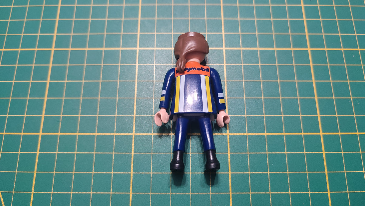 Personnage femme cheveux bruns 30144190 pièce détachée Playmobil #E79