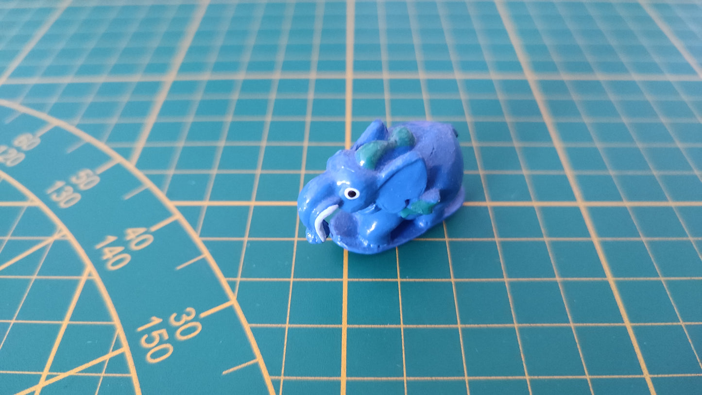 Personnage figurine dans l'état #C51-76