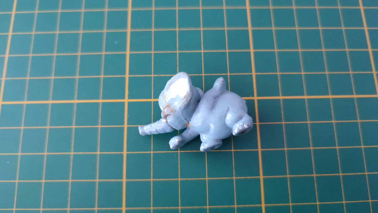 Personnage figurine éléphant dans l'état #C51-32