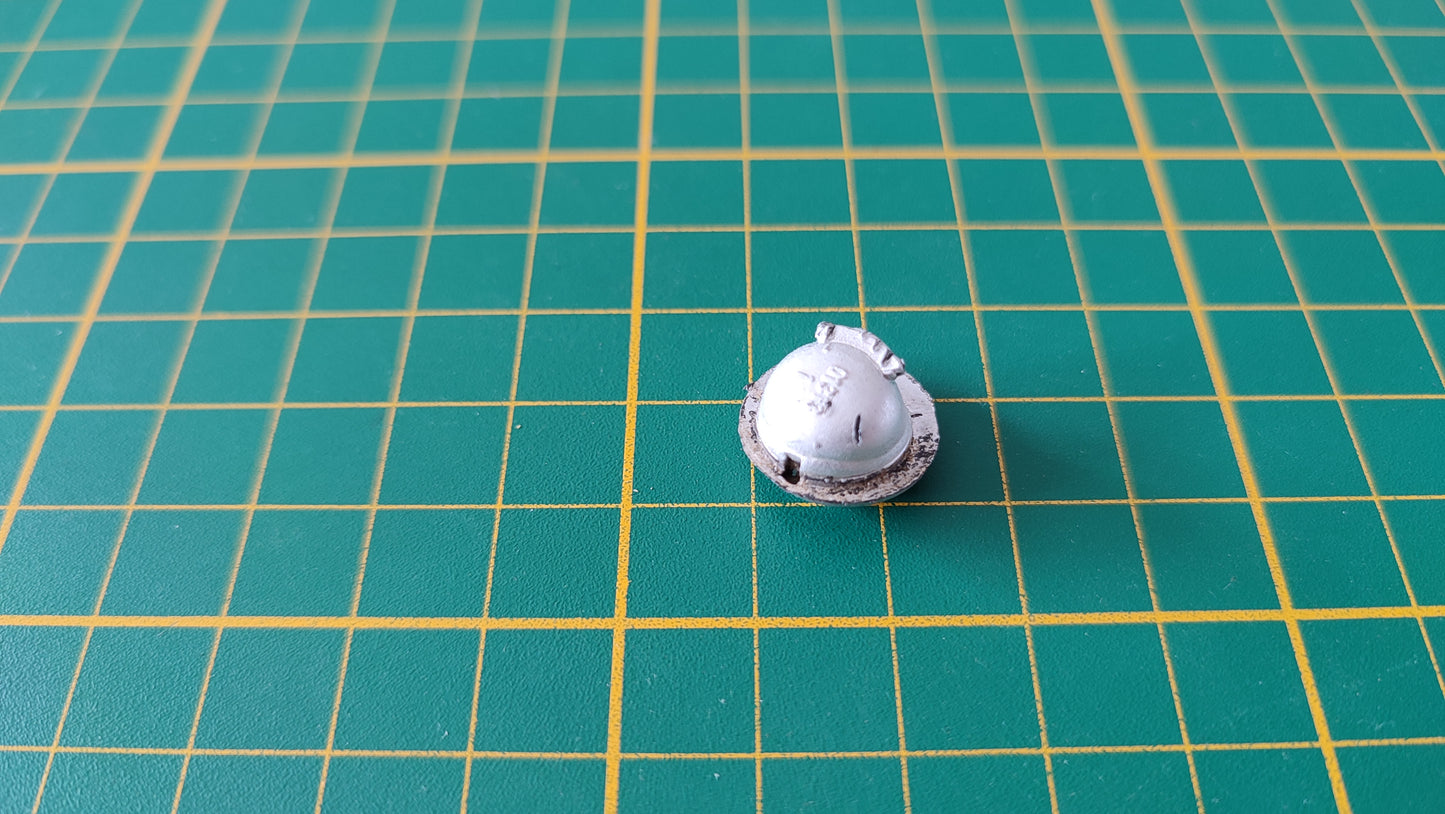 Phare avant n°1 Porsche pièce détachée miniature Polistil Porsche 911 Turbo 1/16 1/16e 1/16ème #C94