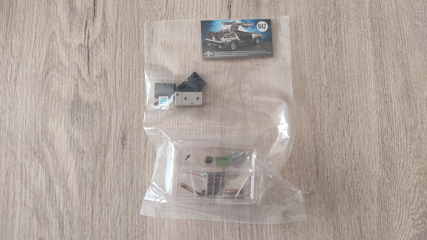 Pièce du fascicule n°42 pièce détachée DeLorean Retour vers le Futur Eaglemoss 1/8 #E76