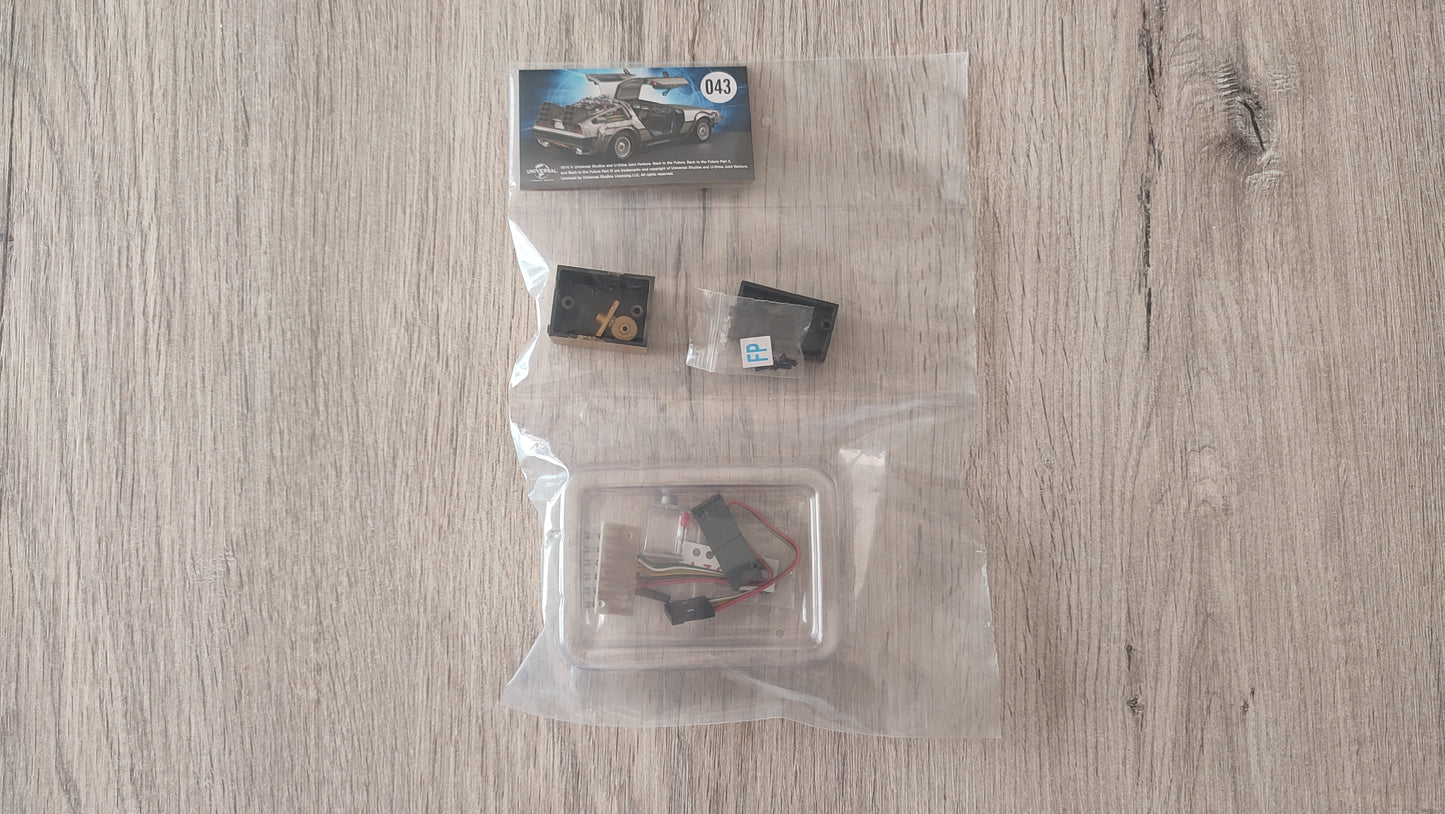 Pièce du fascicule n°43 pièce détachée DeLorean Retour vers le Futur Eaglemoss 1/8 #E76