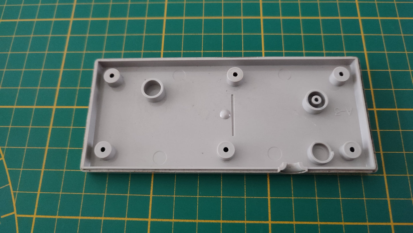 Plasturgie inférieure A-3 pièce détachée manette Nintendo Nes NESE-004E #D65