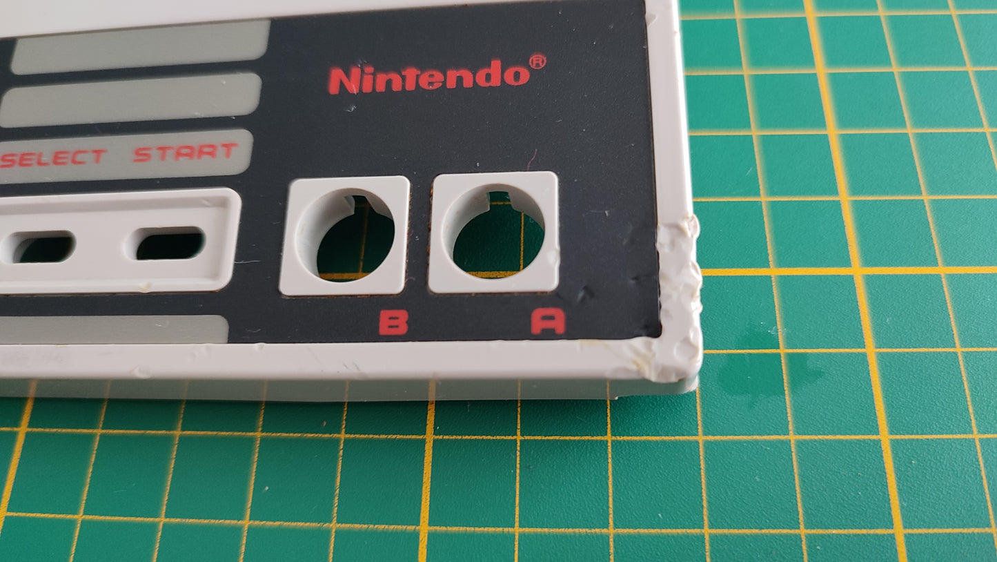 Plasturgie supérieure dans l'état pièce détachée manette Nintendo Nes NESE-004E #C57