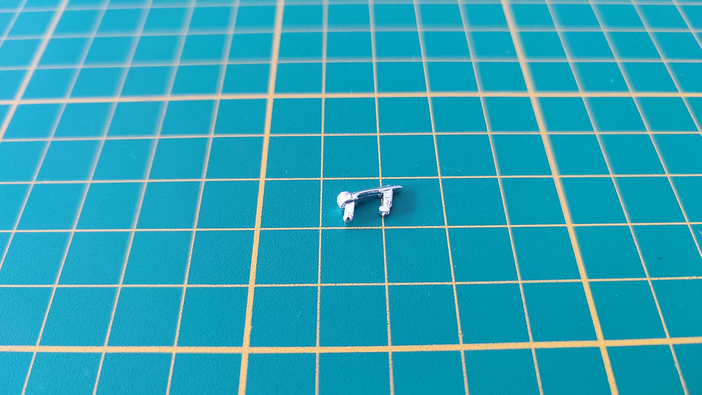 Poignée de porte pièce détachée miniature Bburago Burago Jaguar type E 1961 1/18 1/18e 1/18ème #B88