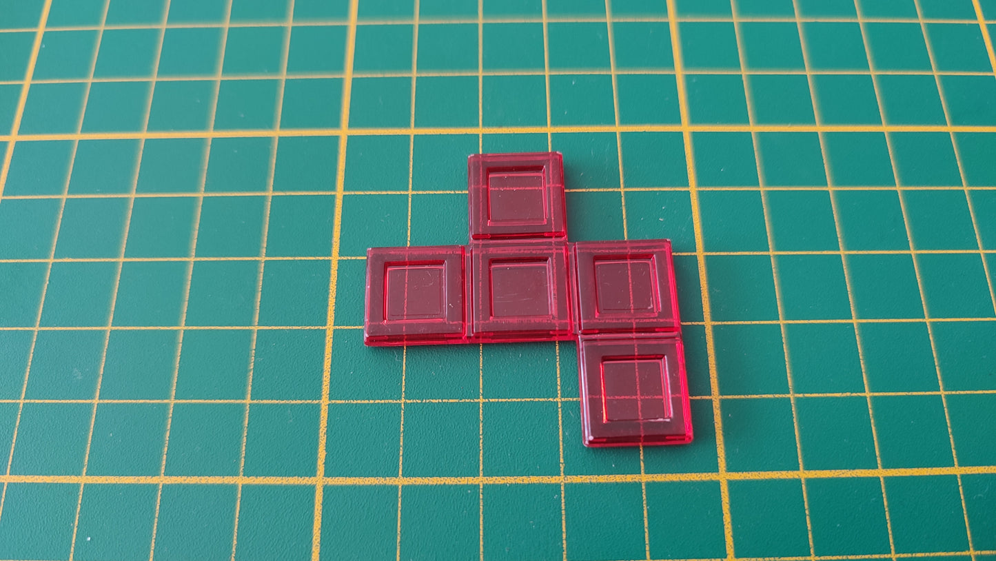 Polyominos rouge pentomino en F pièce détachée jeu de société Blokus #E53
