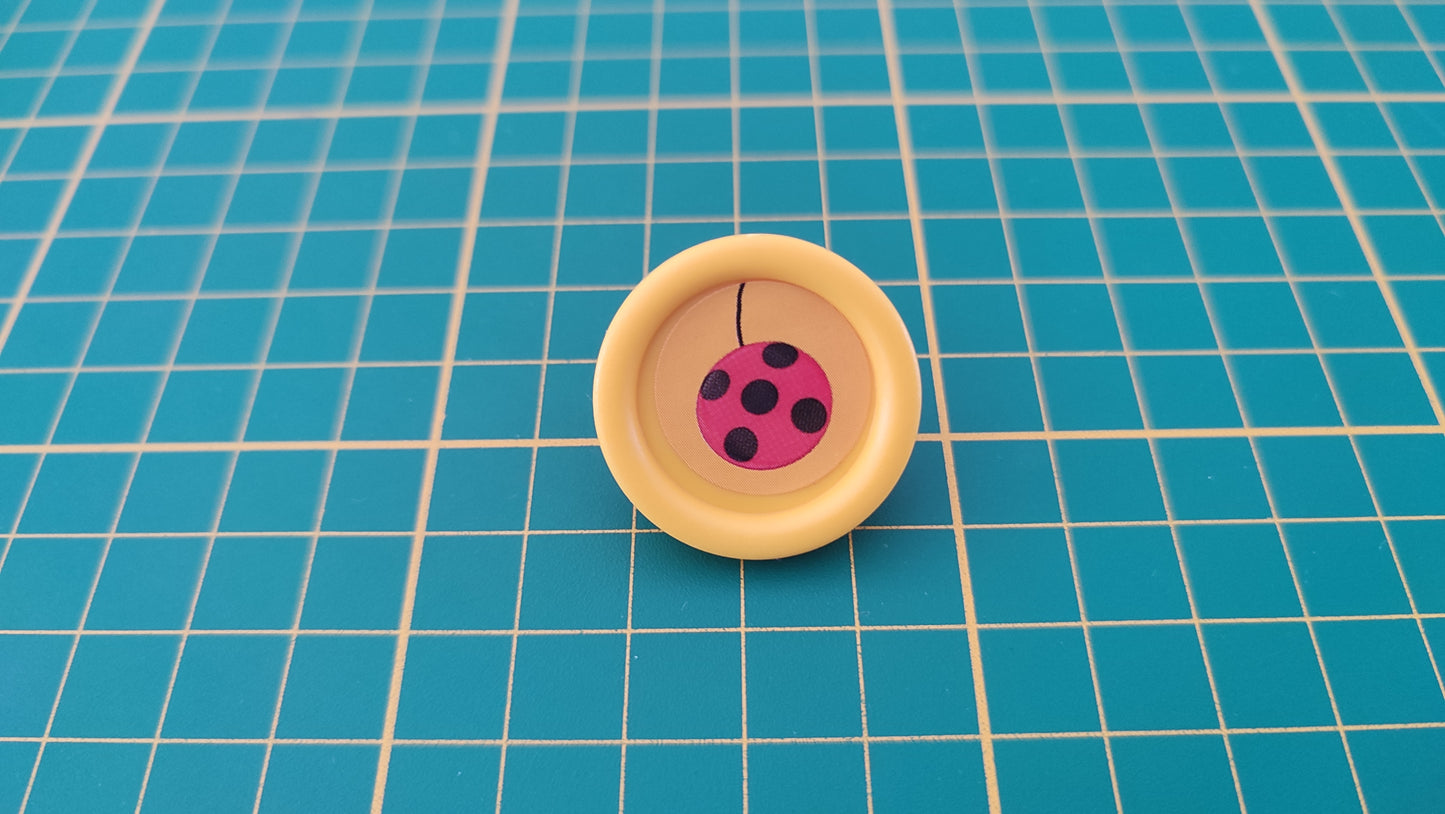 Socle jaune coccinelle pièce détachée jeu de société Cluedo Junior Miraculous Winning Moves #B84