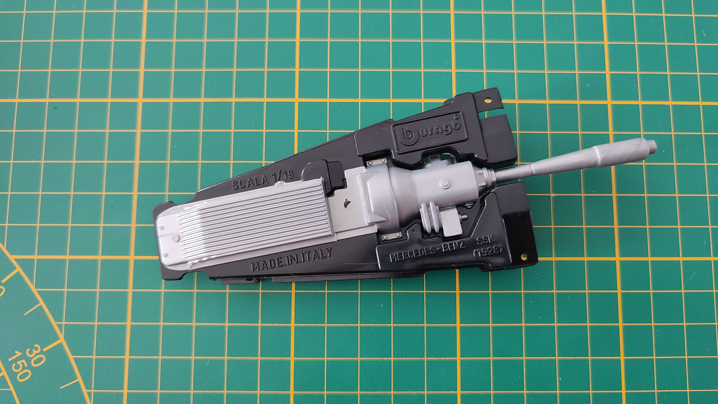 Support inférieur pièce détachée miniature Bburago Burago Mercedes-Benz SSK 1928 1/18 1/18e 1/18ème #B86