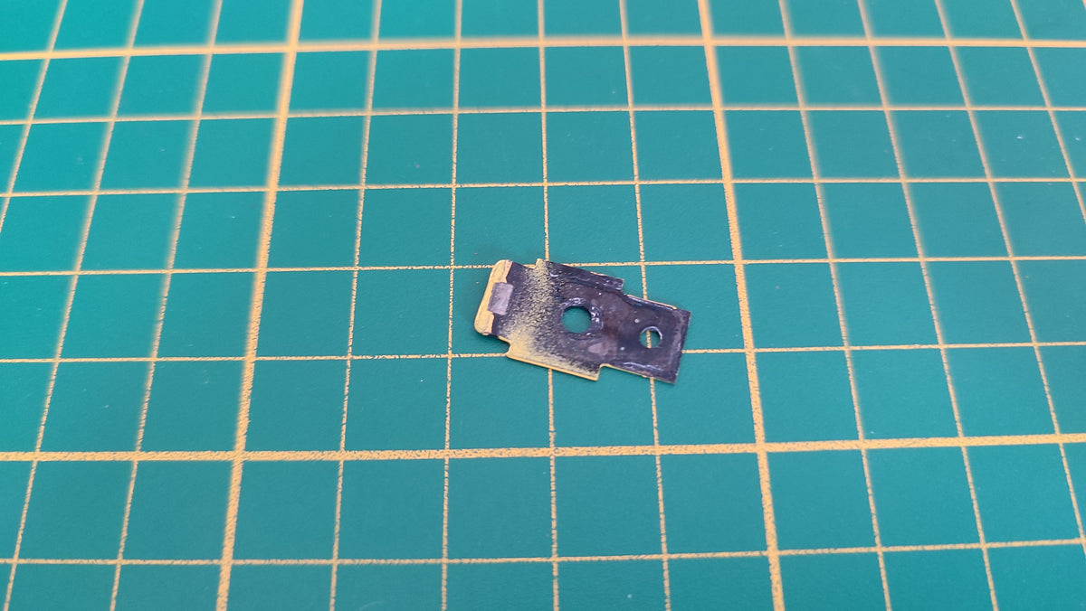 Système de fixation de porte n°2 Ford GT40 Widebody MK1 Solido 1/18 – Pièce détachée #E71