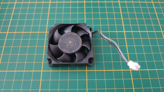 Ventilateur interne Nidec D05U-12TS1 pièce détachée console de jeux Nintendo Gamecube DOL-001 (EUR) #E37