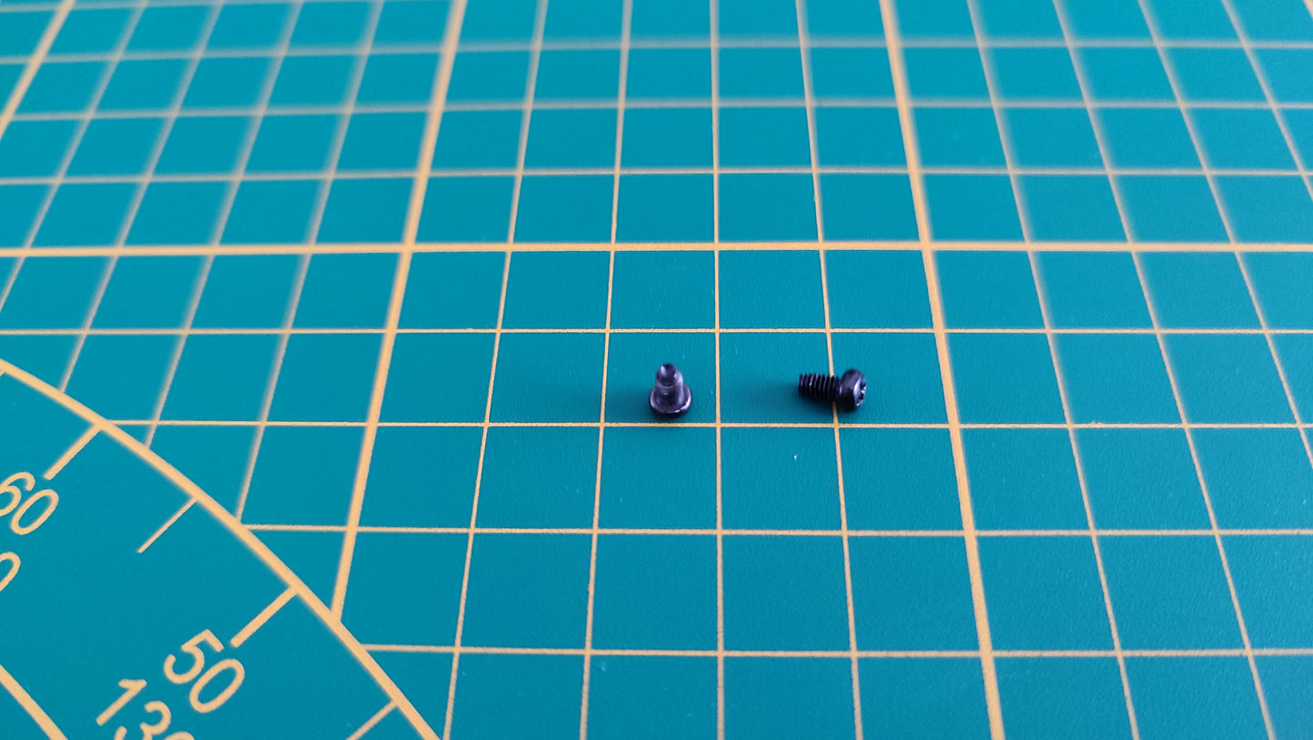 Vis x2 KM 2.3x5mm pièce n°26 pièce détachée Porsche 911 Carrera RS 2.7 1/8 1/8ème Altaya #B37