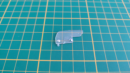 Vitre porte gauche pièce détachée miniature Bburago Burago Jaguar type E 1961 1/18 1/18e 1/18ème #C35