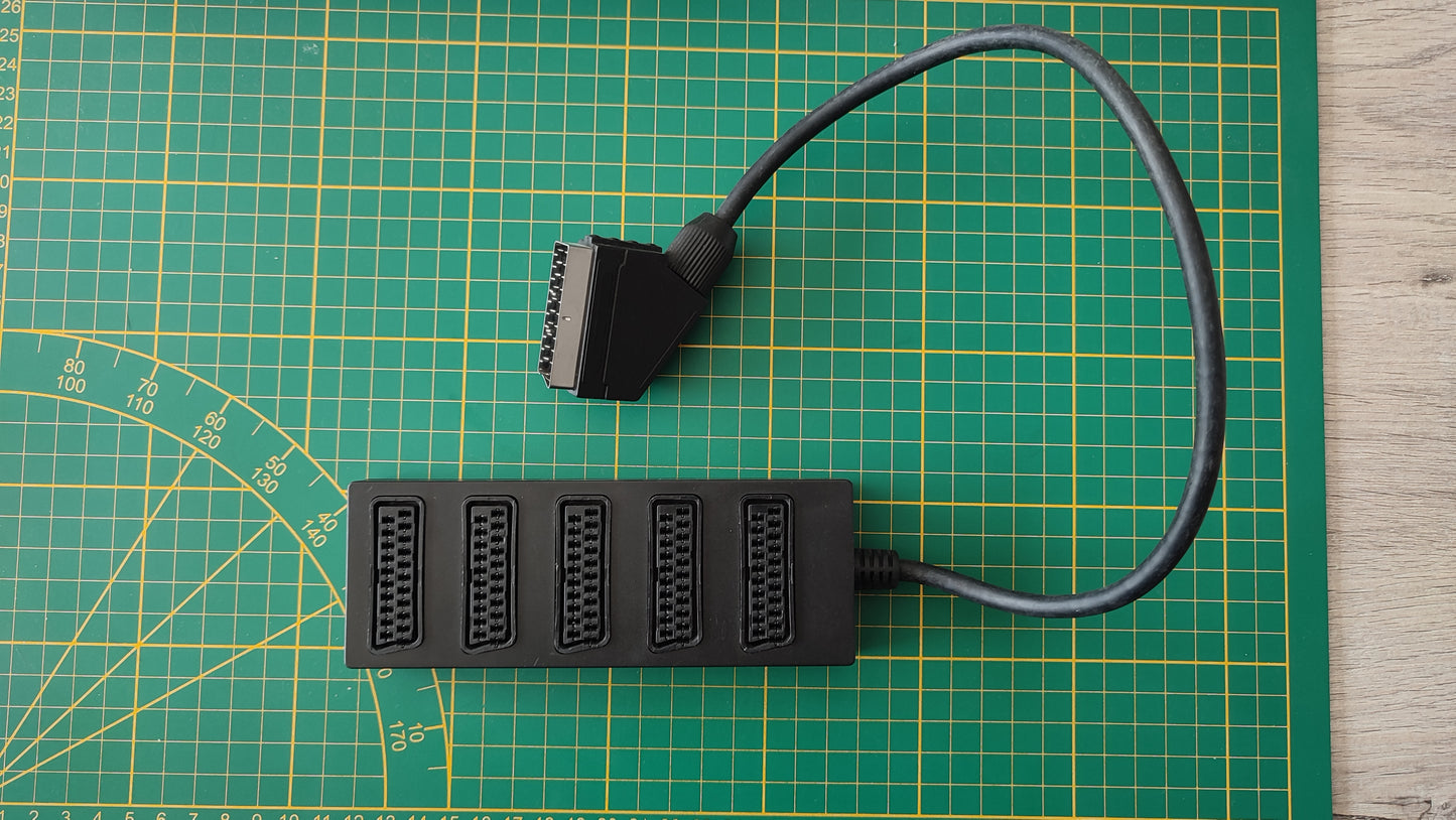 boitier péritel 5 entrées sans marque #D83