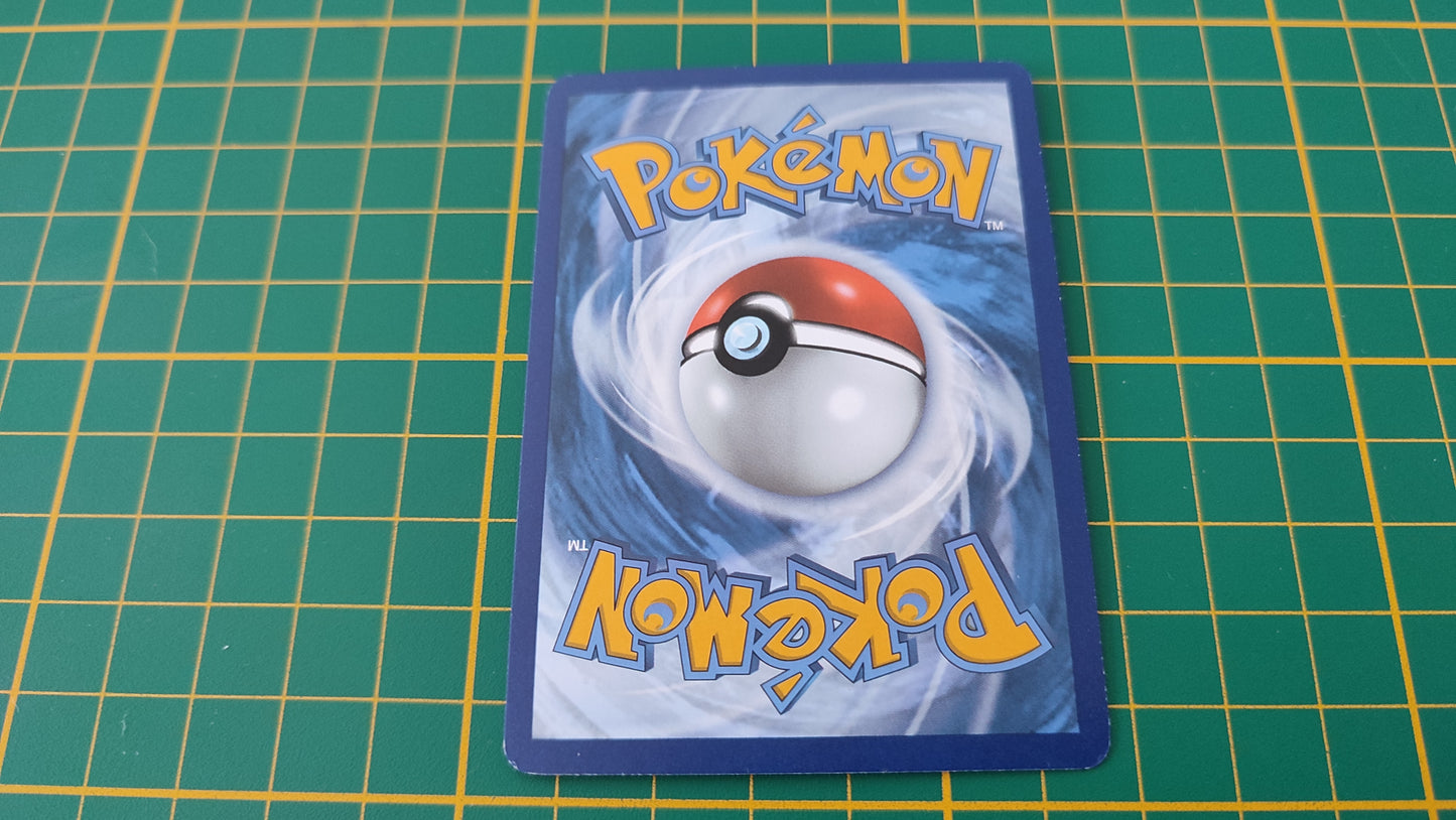 012/025 Carte Pokémon Xerneas rare holographique Epée et Bouclier EB07.5 Célébration #B10