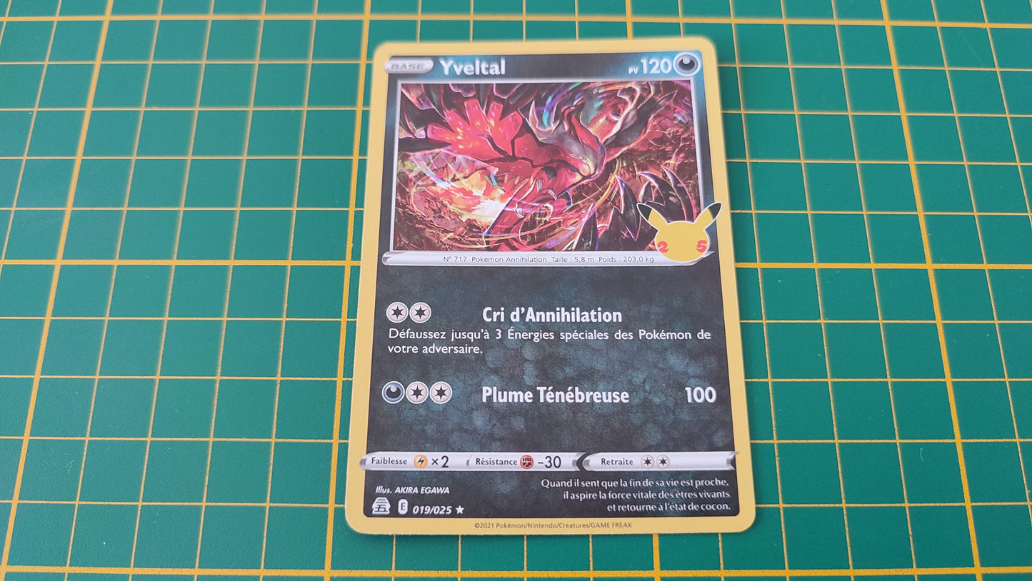 019/025 Carte Pokémon Yveltal rare holographique Epée et Bouclier EB07.5 Célébration #B10