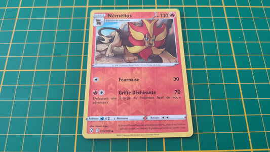 023/203 Carte Pokémon Némélios peu commune reverse Epée et Bouclier EB07 Evolution Céleste #B10